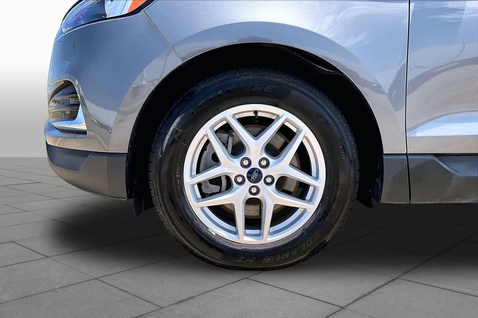 Used 2022 Ford Edge SEL AWD/4WD image 11