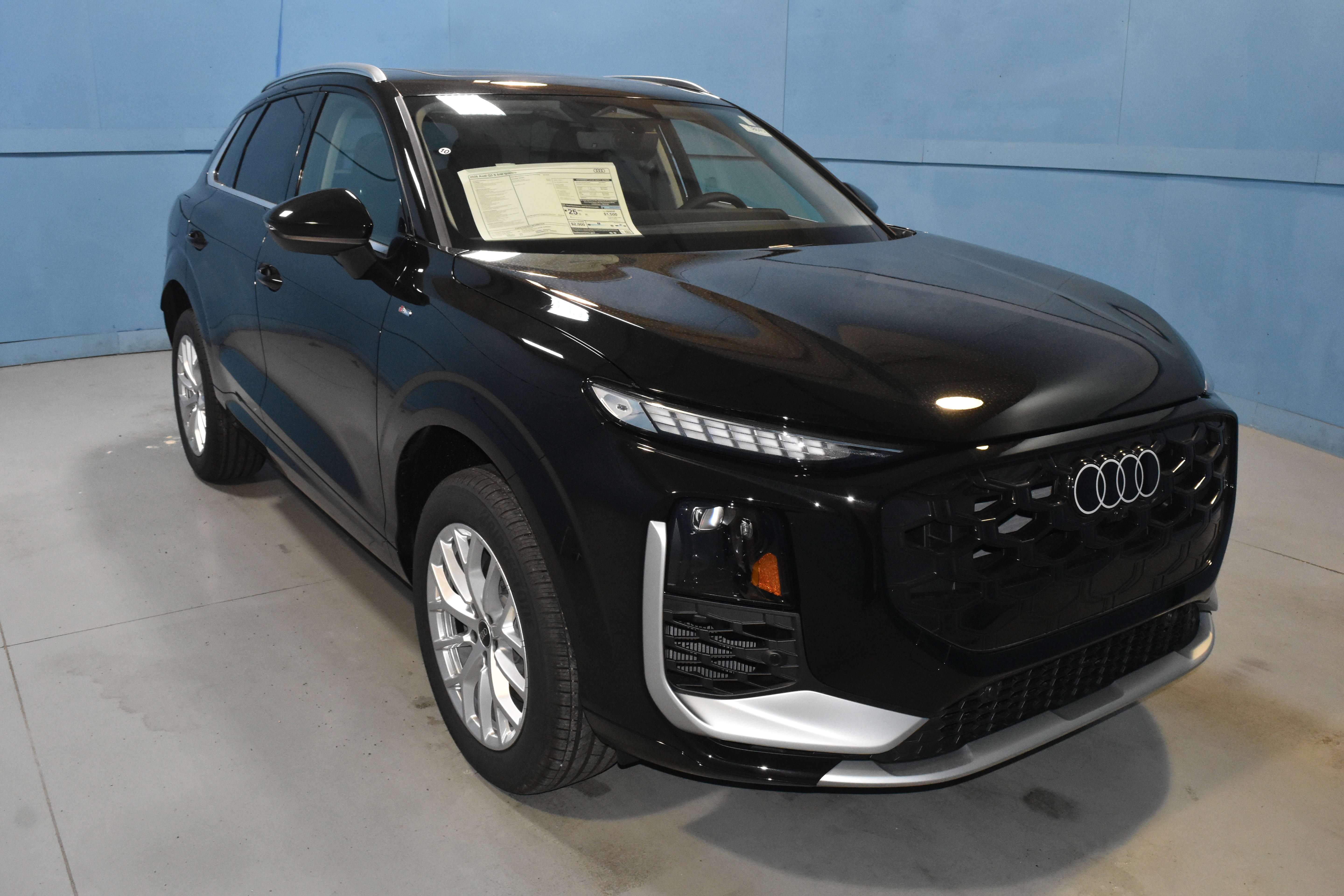 New 2026 Audi Q3 quattro 2.0T AWD/4WD image 1