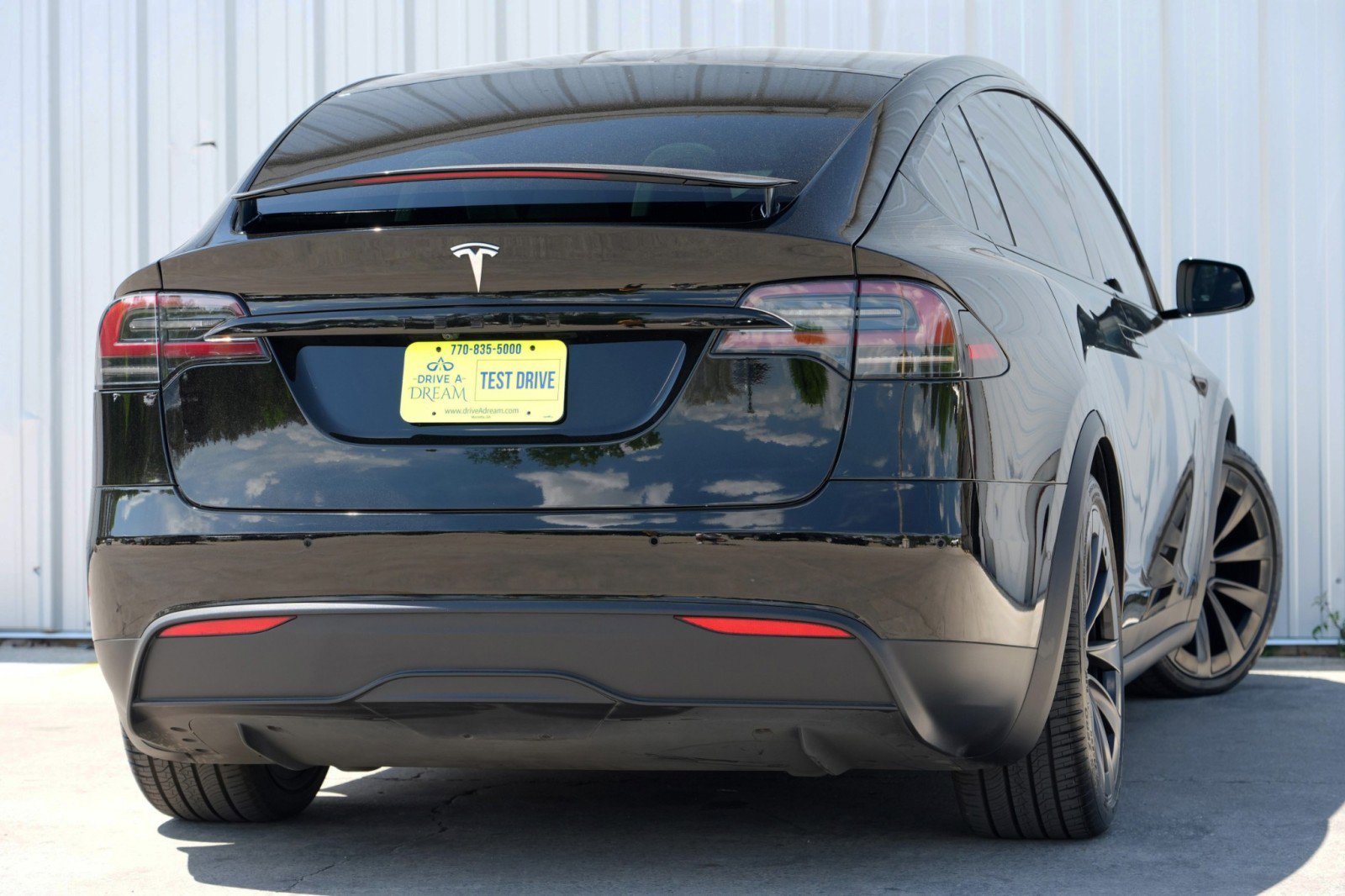 Used 2023 Tesla Model X AWD/4WD image 5