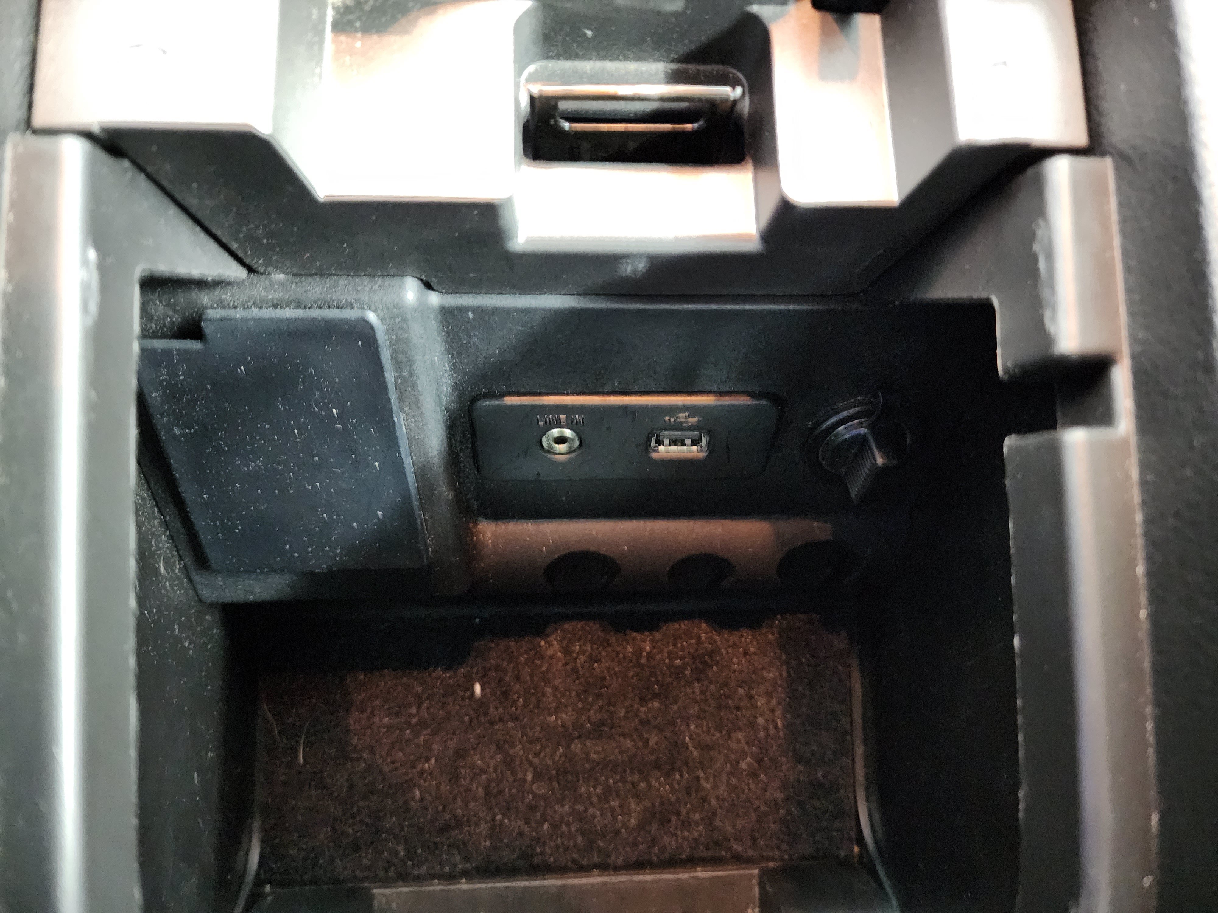 Used 2012 Ford Mustang GT Premium w/ HID Headlamps & Security Pkg RWD image 57