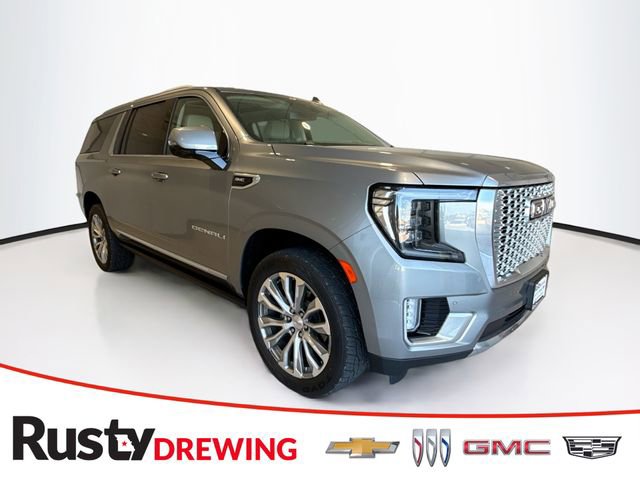 Used 2023 GMC Yukon XL Denali image 1