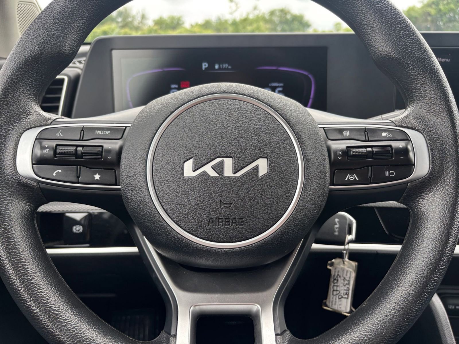 Used 2025 Kia Sportage LX FWD image 27