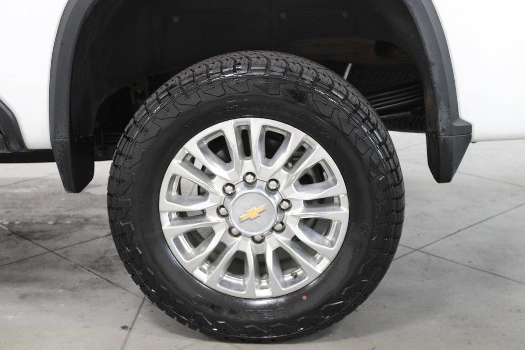 Used 2021 Chevrolet Silverado 2500 High Country w/ Z71 Off-Road Package AWD/4WD image 22