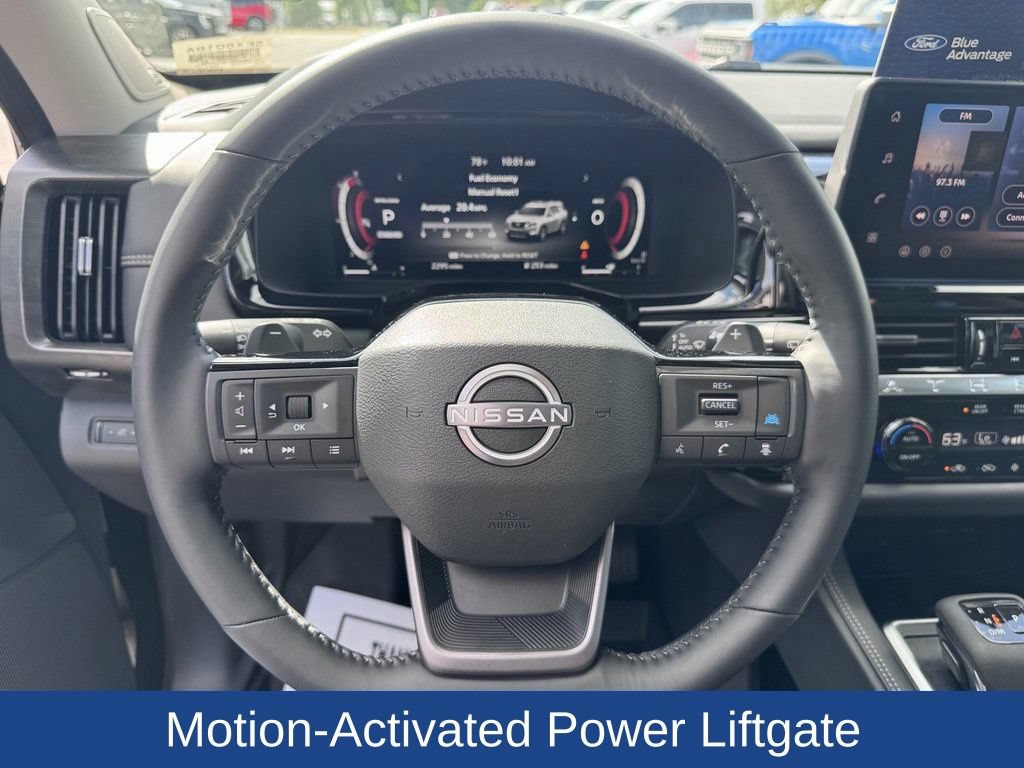 Used 2026 Nissan Pathfinder Platinum w/ Cargo Package FWD image 16