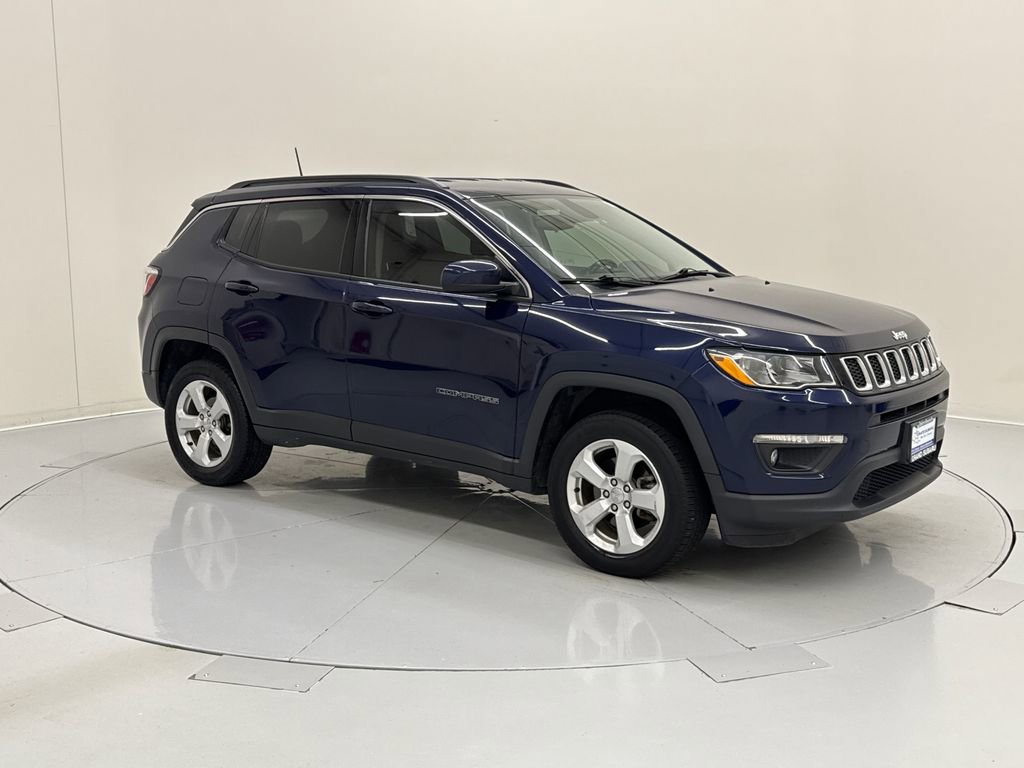 Used 2020 Jeep Compass Latitude w/ Cold Weather Group AWD/4WD image 8