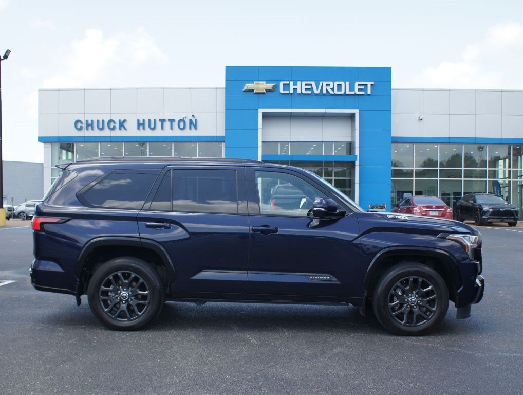 Used 2023 Toyota Sequoia Platinum AWD/4WD image 1