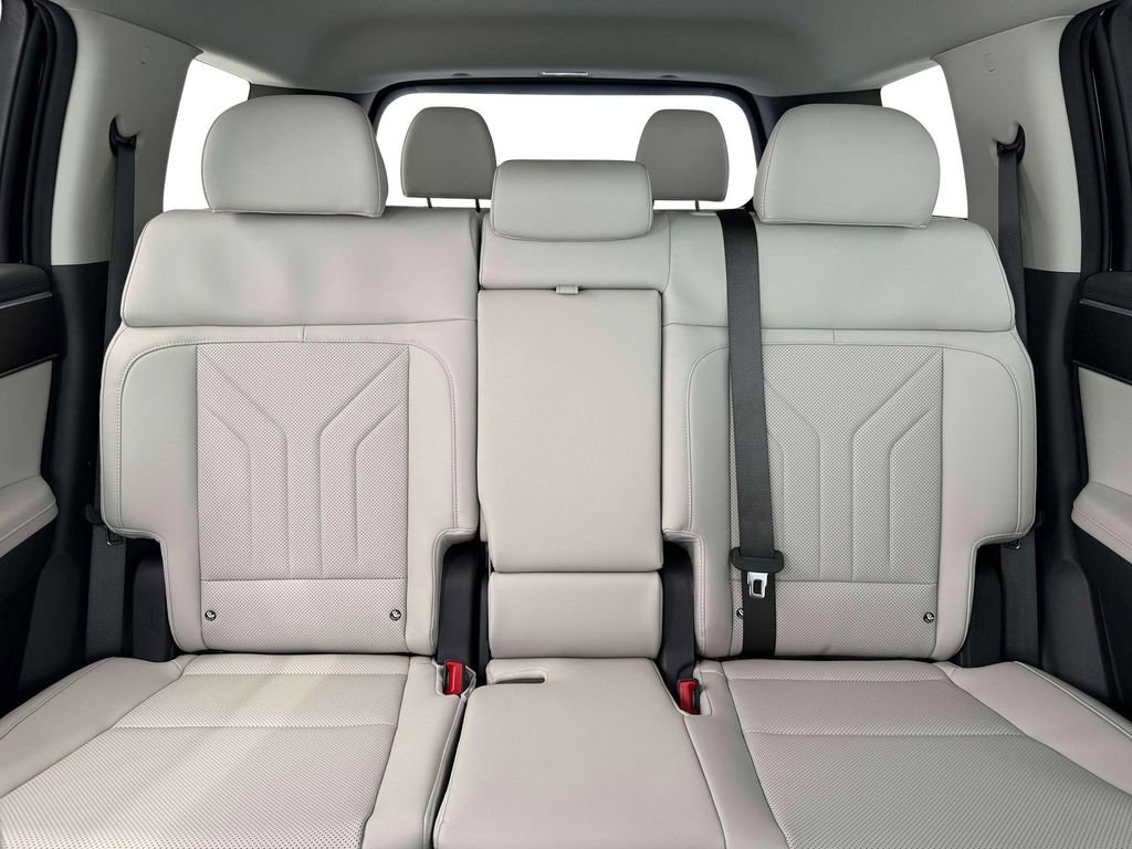 New 2026 Hyundai Santa Fe SEL FWD image 16