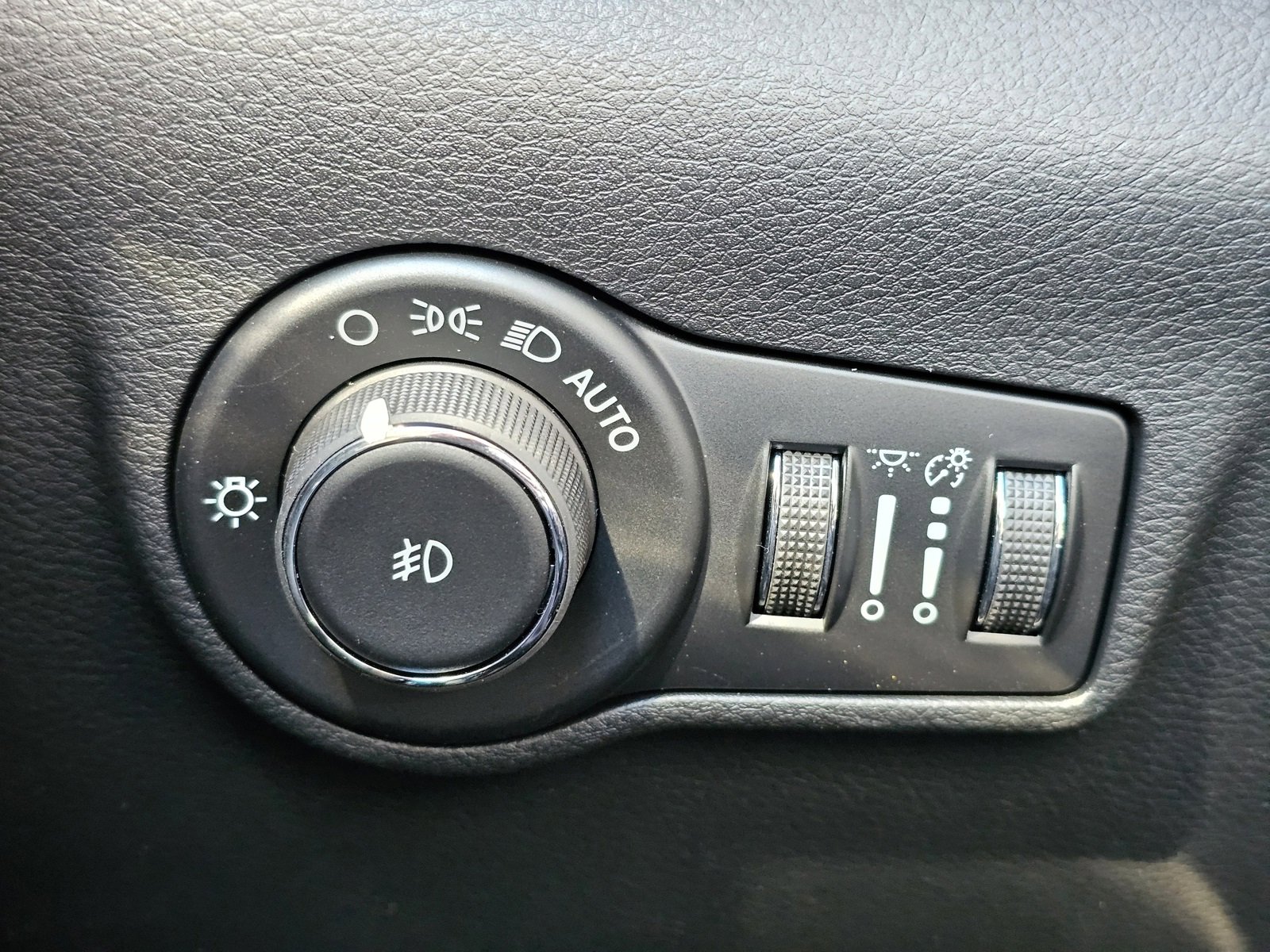 New 2026 Jeep Compass Latitude image 19