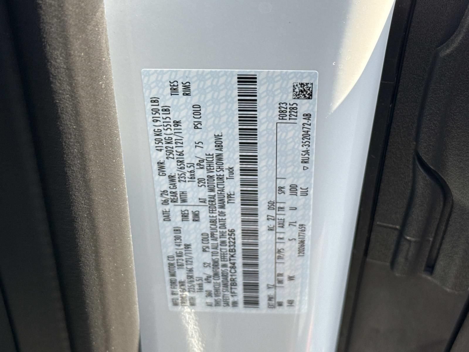 New 2026 Ford Transit 250 148 Medium Roof w/ Load Area Protection Package RWD image 21