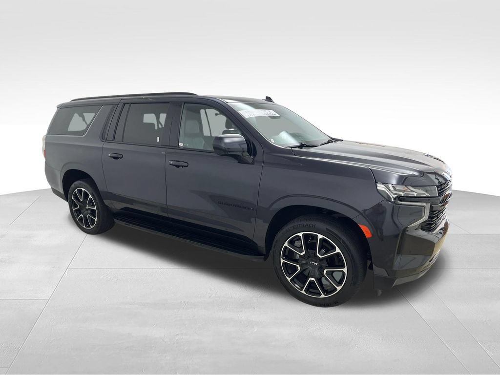 Used 2024 Chevrolet Suburban RST AWD/4WD image 6