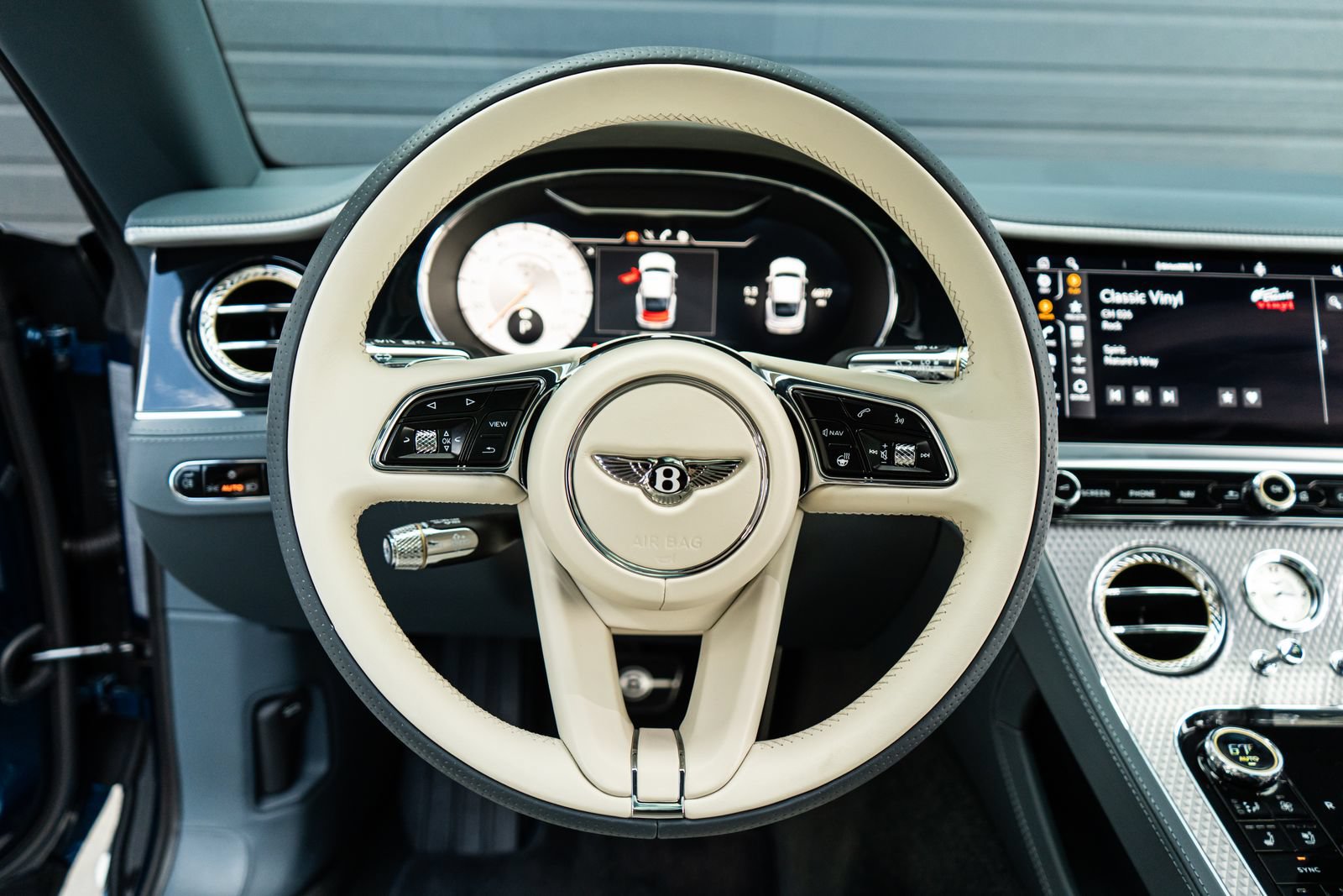 Certified 2023 Bentley Continental GT Mulliner AWD/4WD image 31
