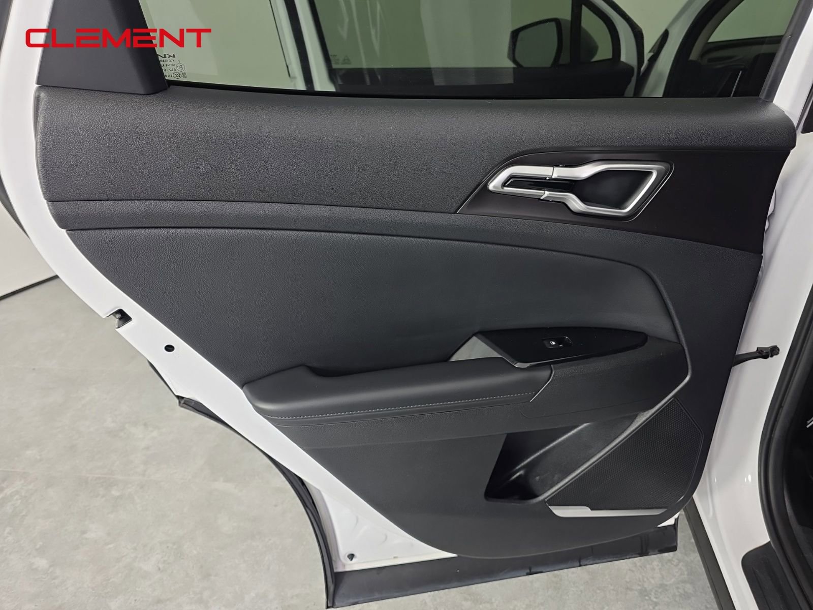 Used 2023 Kia Sportage EX image 26