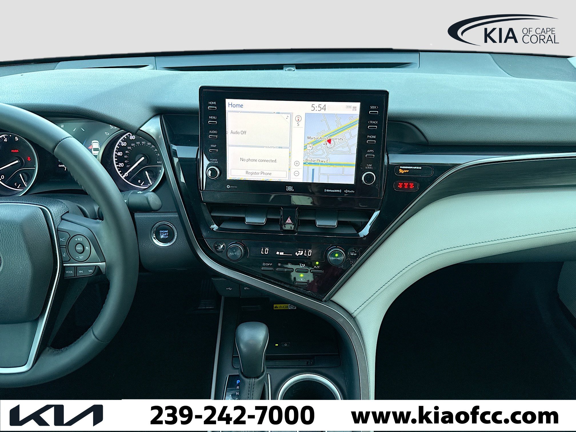 Used 2023 Toyota Camry XLE w/ Navigation Package image 18