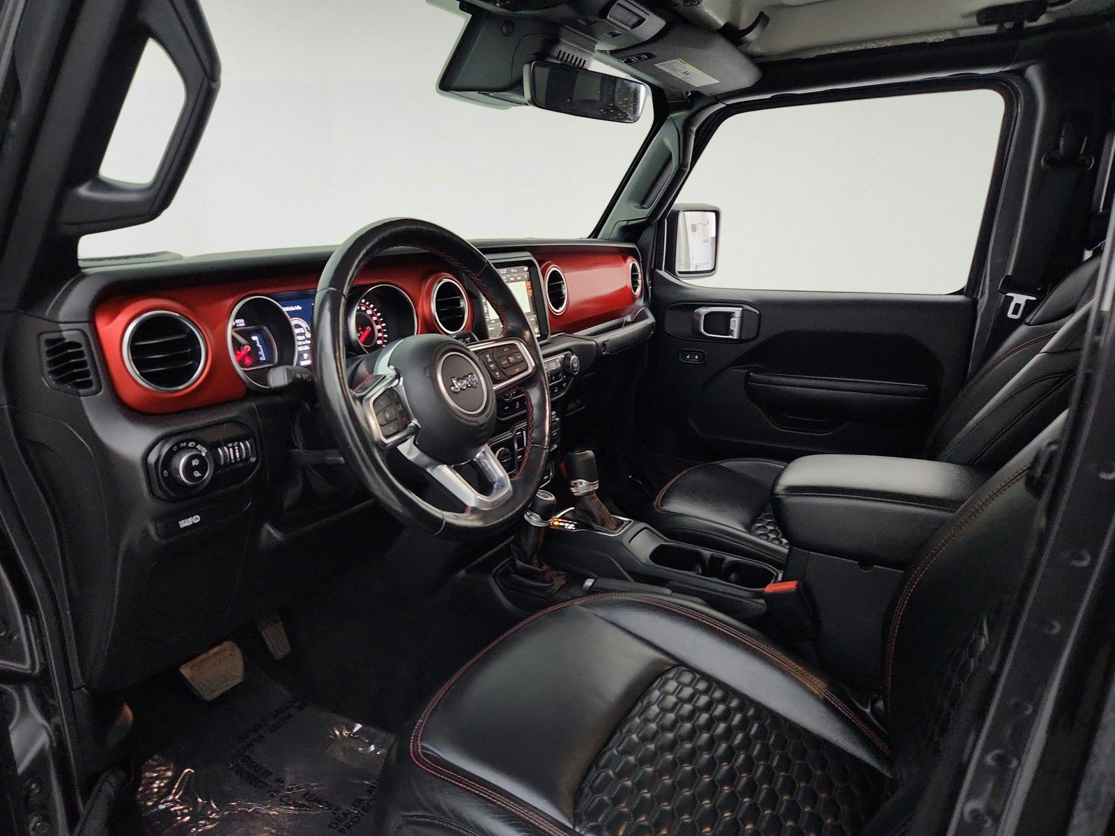 Used 2021 Jeep Gladiator Rubicon AWD/4WD image 16