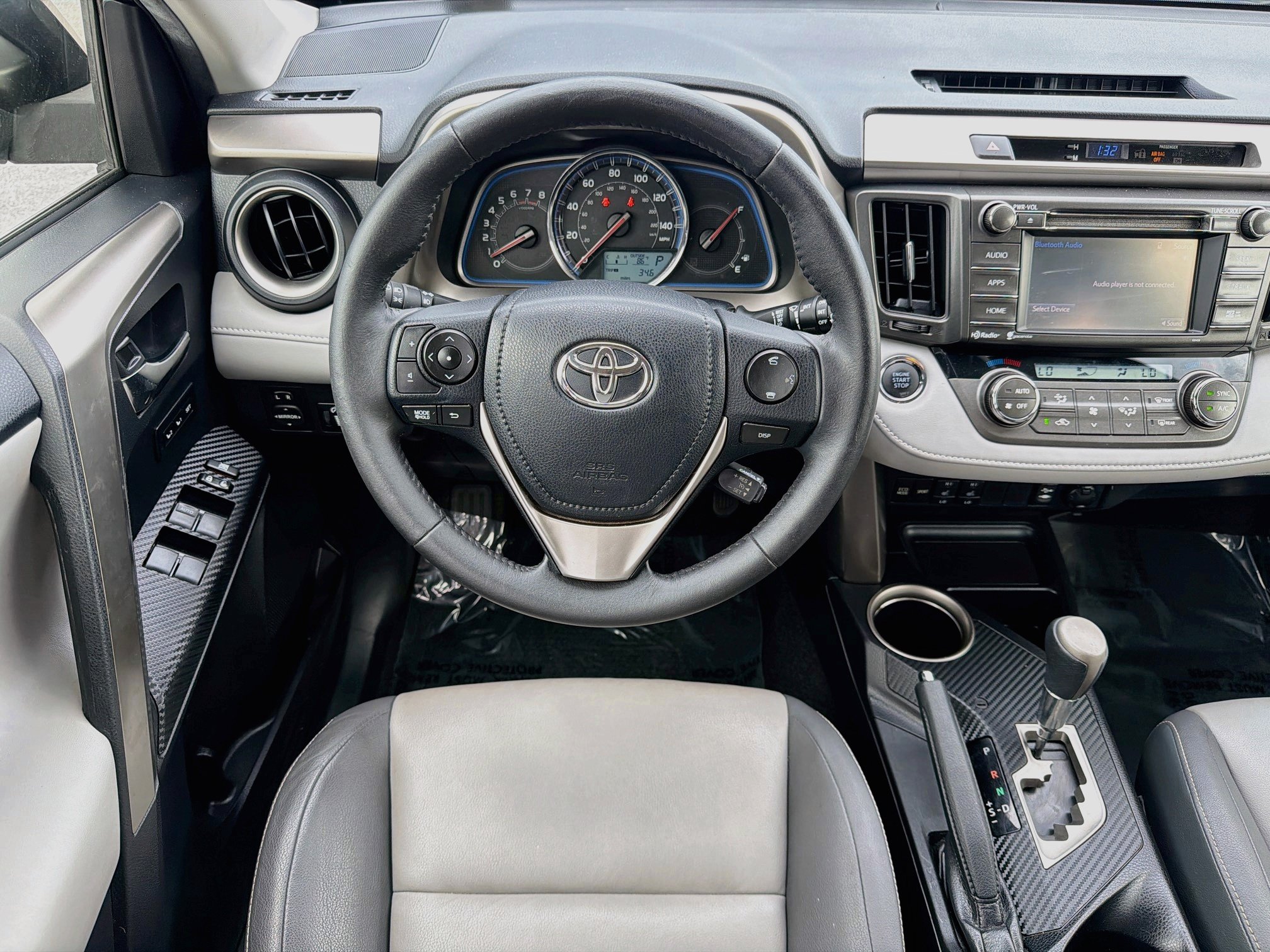 Used 2015 Toyota RAV4 Limited AWD/4WD image 17