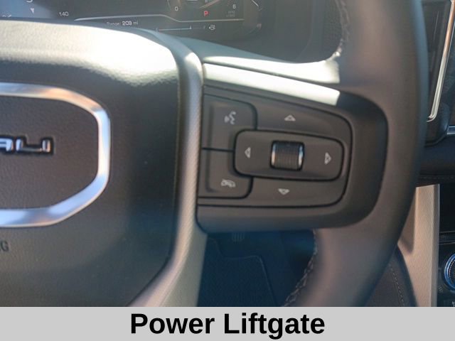 Used 2023 GMC Yukon Denali image 12