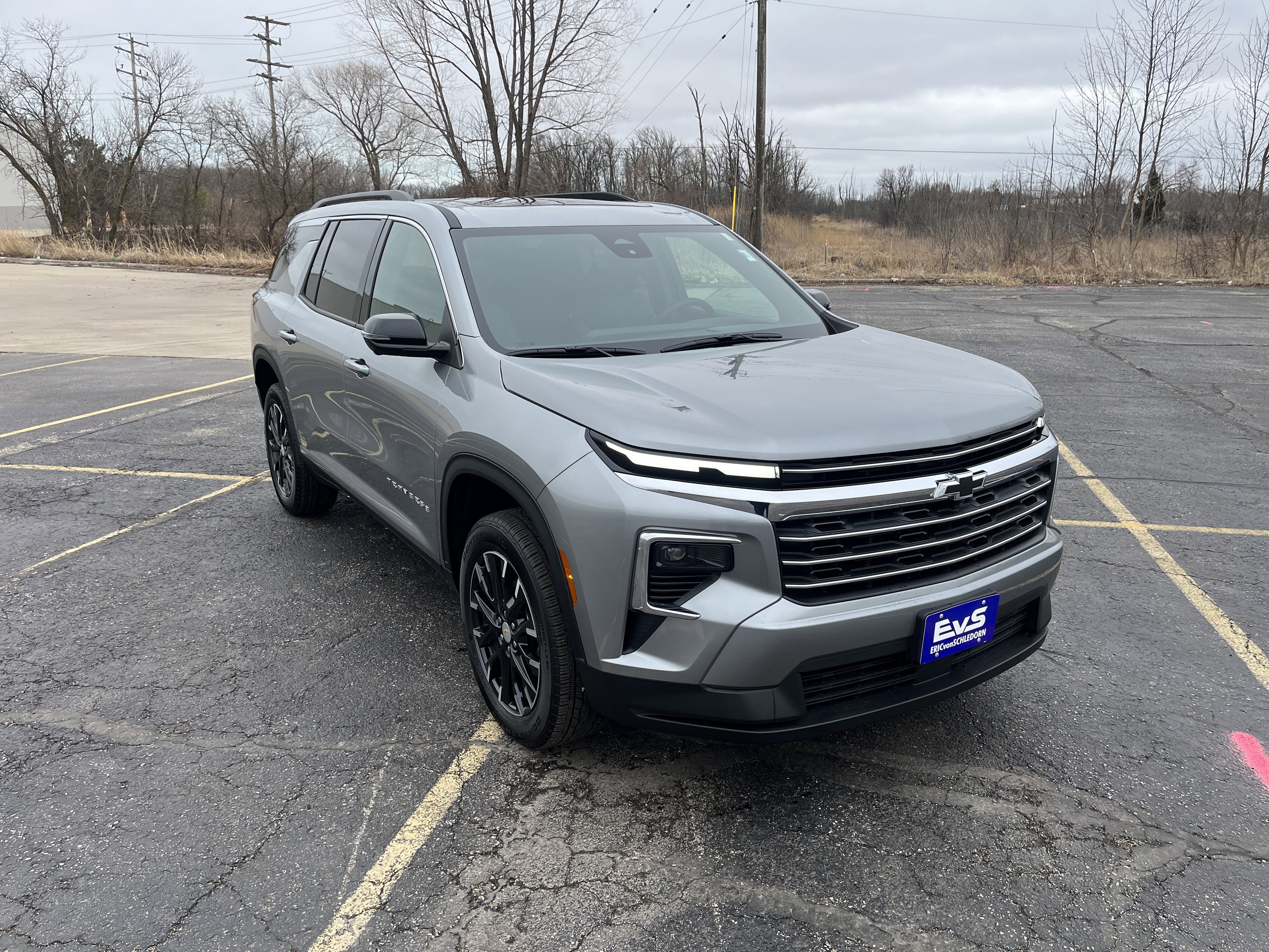 Used 2026 Chevrolet Traverse LT w/ Sun and Wheel Package image 8