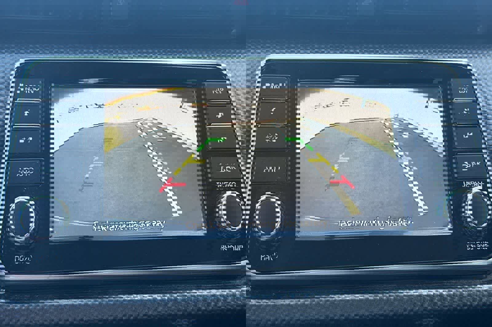 Used 2018 Nissan Kicks S FWD image 20