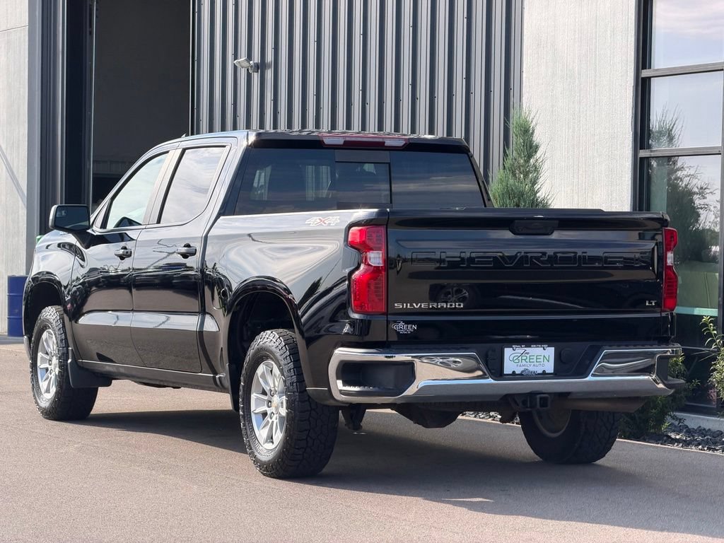 Used 2024 Chevrolet Silverado 1500 LT w/ Convenience Package II AWD/4WD image 3