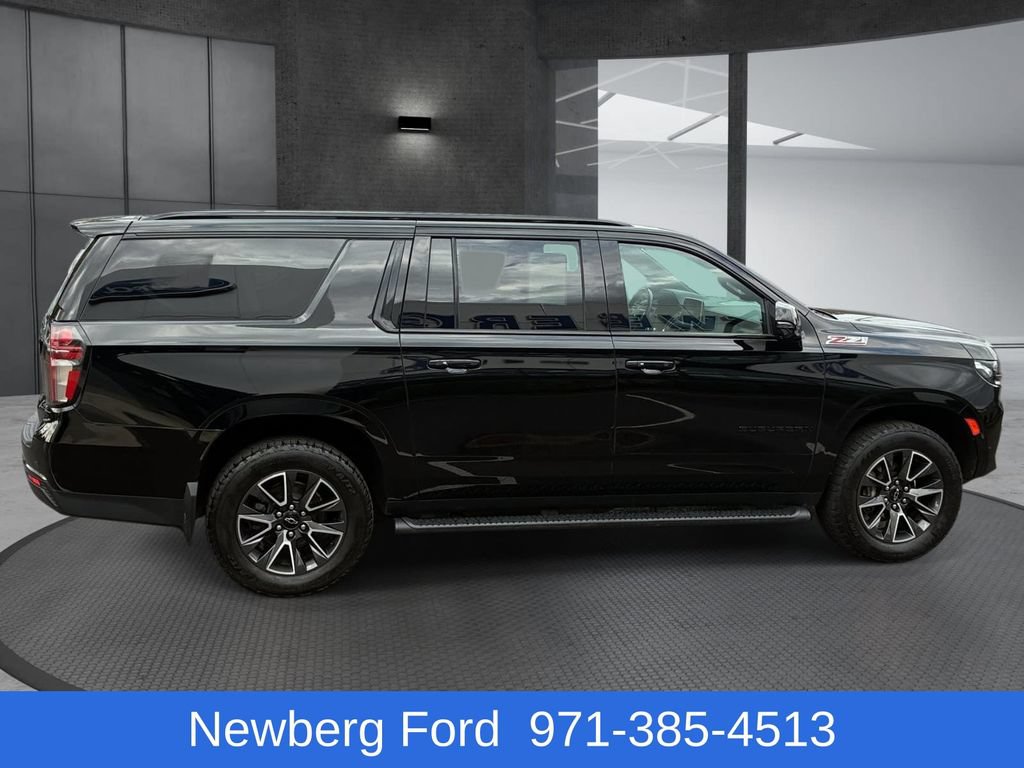 Used 2021 Chevrolet Suburban Z71 w/ Luxury Package AWD/4WD image 4