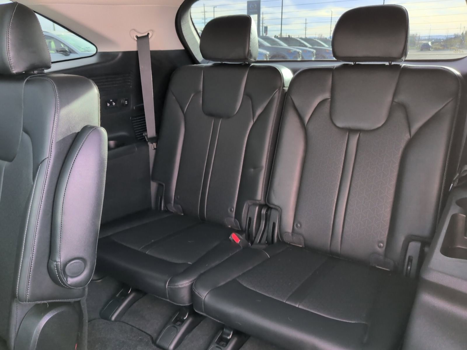 Used 2023 Kia Sorento X-Line EX image 11