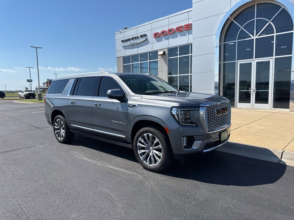 Used 2021 GMC Yukon XL Denali w/ Denali Premium Package