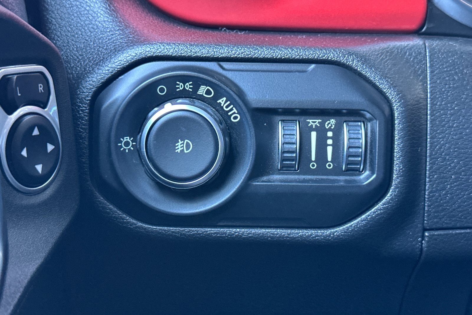 Used 2021 Jeep Wrangler Unlimited Rubicon image 43