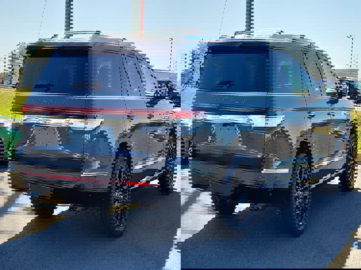 Used 2022 Lincoln Navigator Black Label image 3