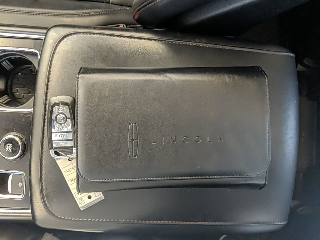 Used 2021 Lincoln Aviator Reserve w/ Equipment Group 201A image 29