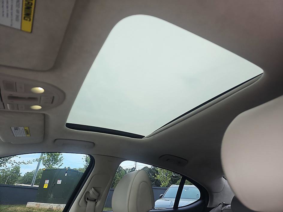 Used 2021 Genesis G70 2.0T w/ Prestige Package AWD/4WD image 32