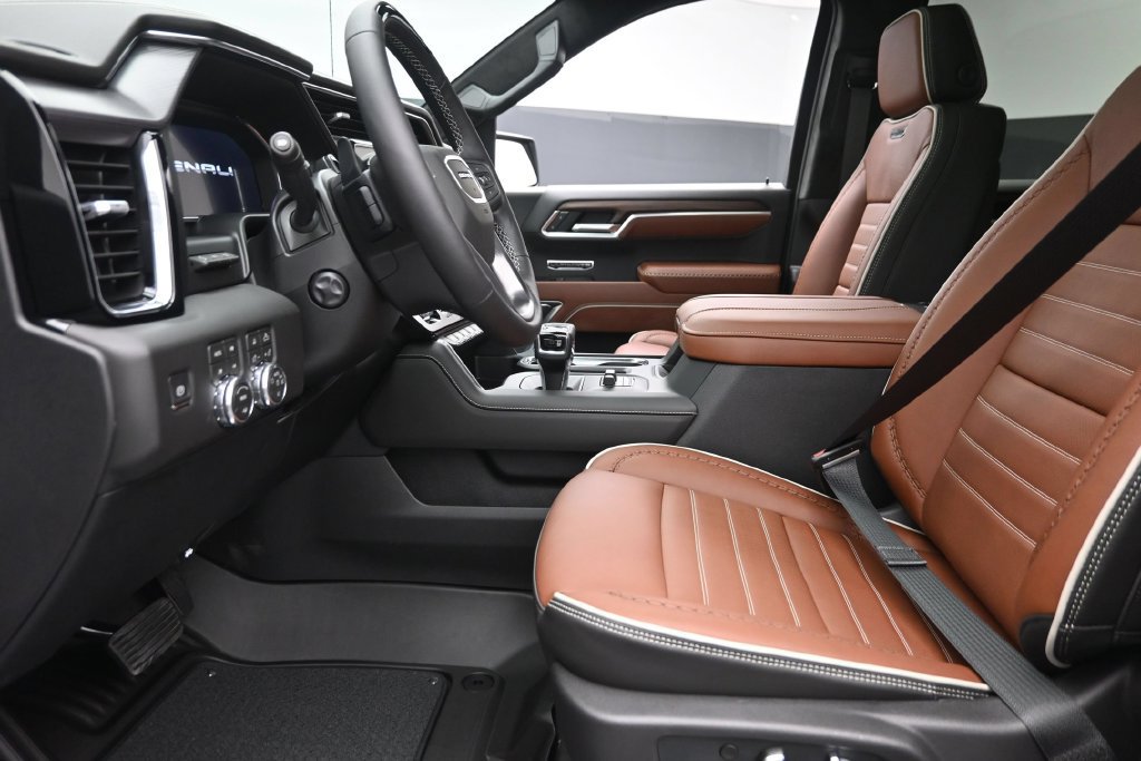 New 2026 GMC Sierra 1500 Denali Ultimate AWD/4WD image 16