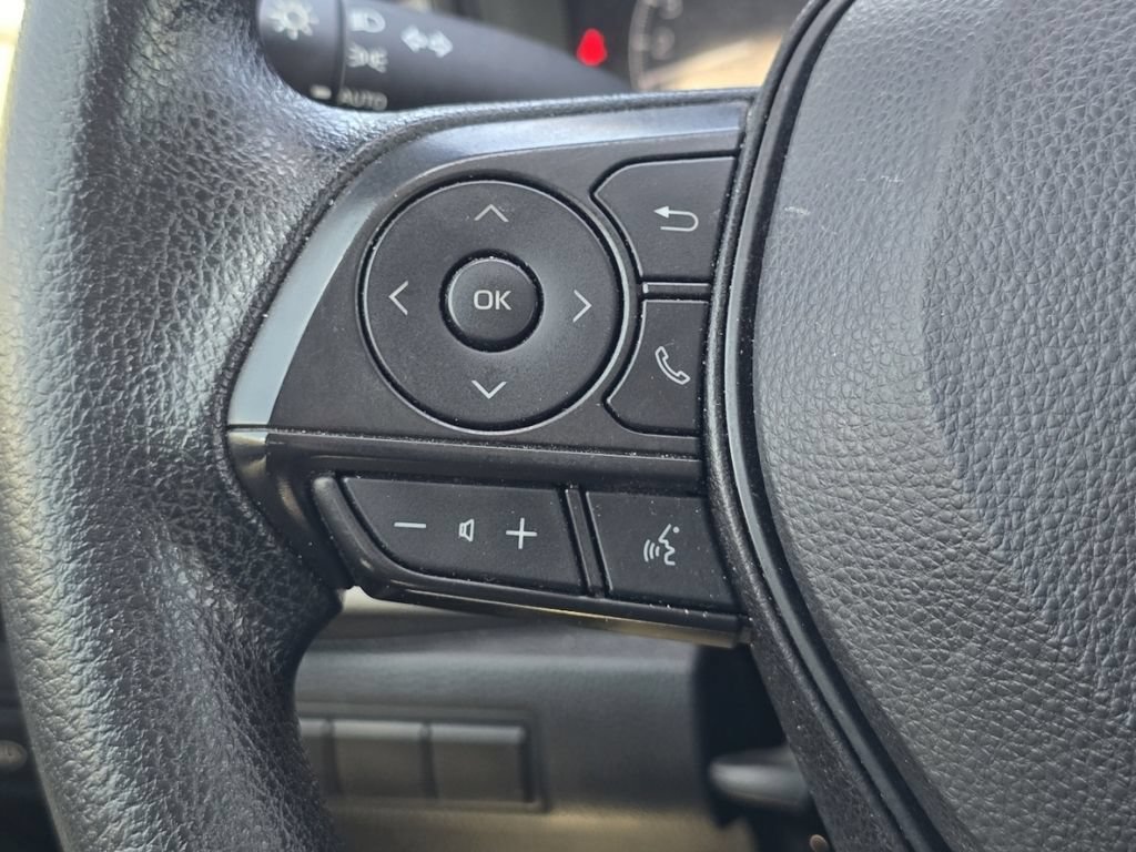 Certified 2022 Toyota Corolla LE FWD image 30