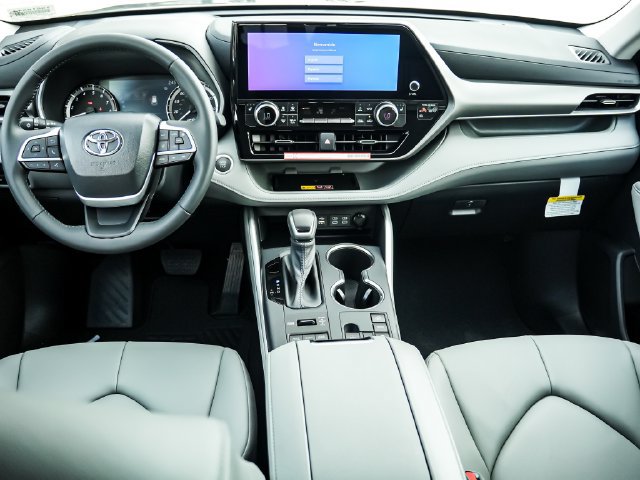 New 2026 Toyota Highlander XLE AWD/4WD image 26