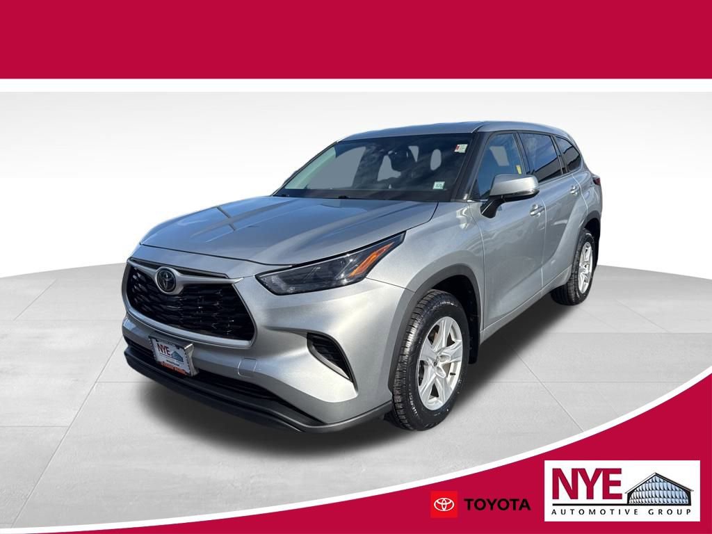 Used 2022 Toyota Highlander L