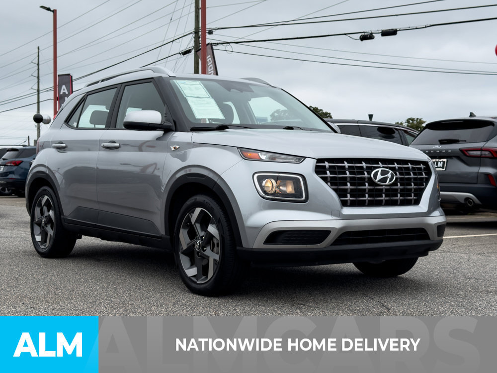 Used 2025 Hyundai Venue SEL FWD image 4