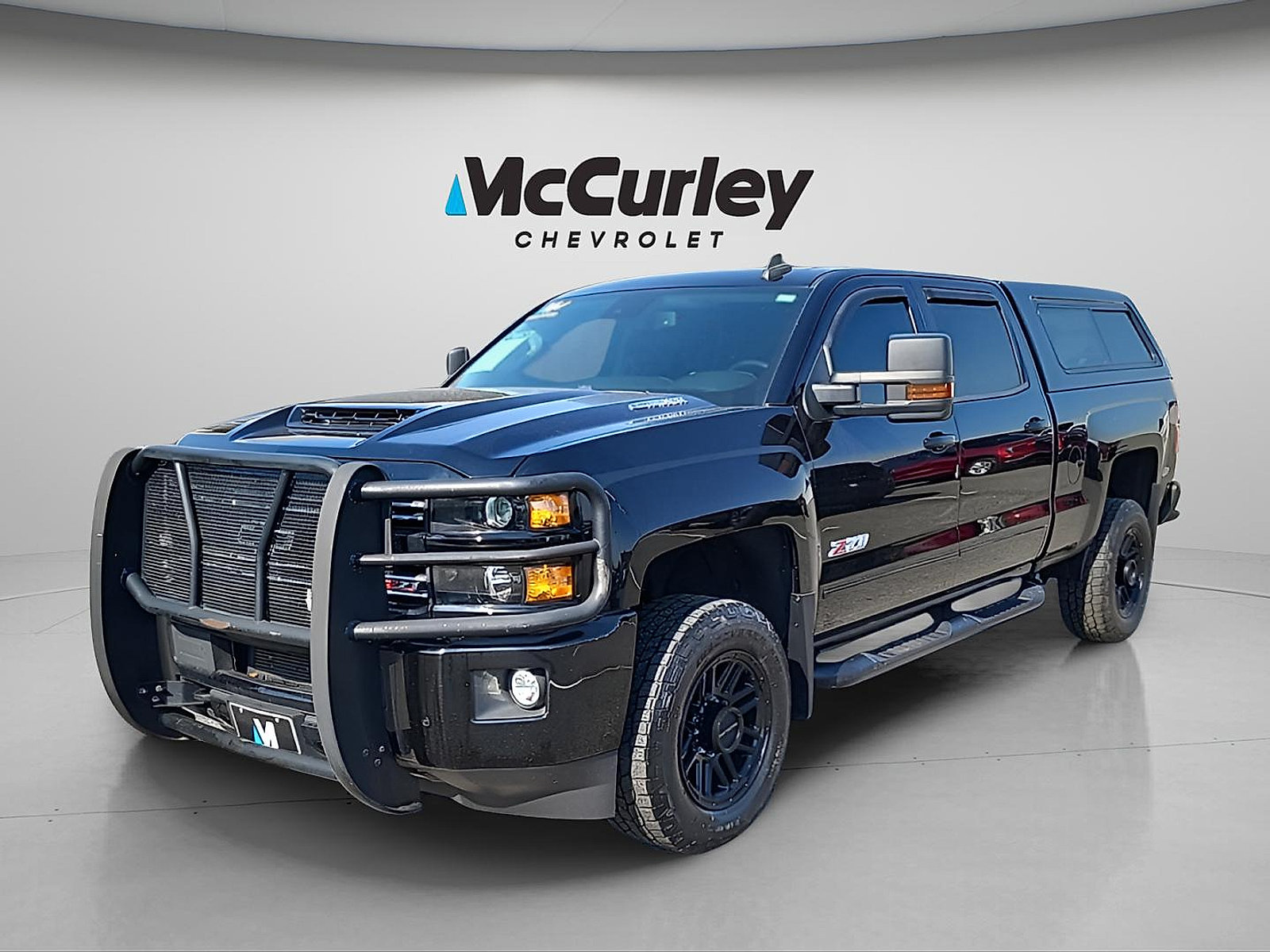 Used 2018 Chevrolet Silverado 2500 LTZ w/ Duramax Plus Package AWD/4WD image 3