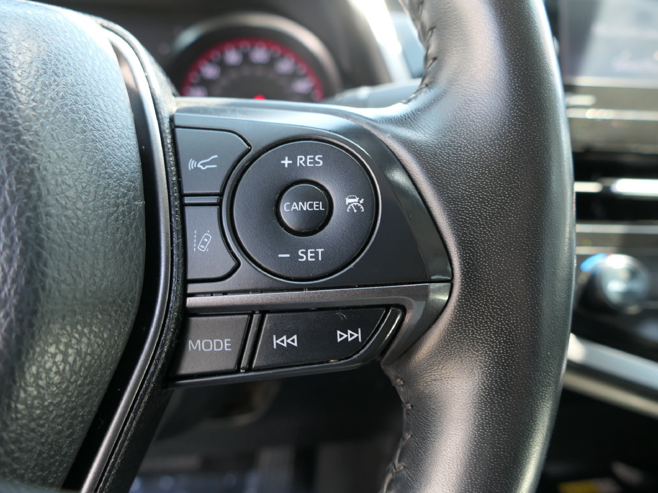 Used 2024 Toyota Camry XSE w/ Navigation Package FWD image 16