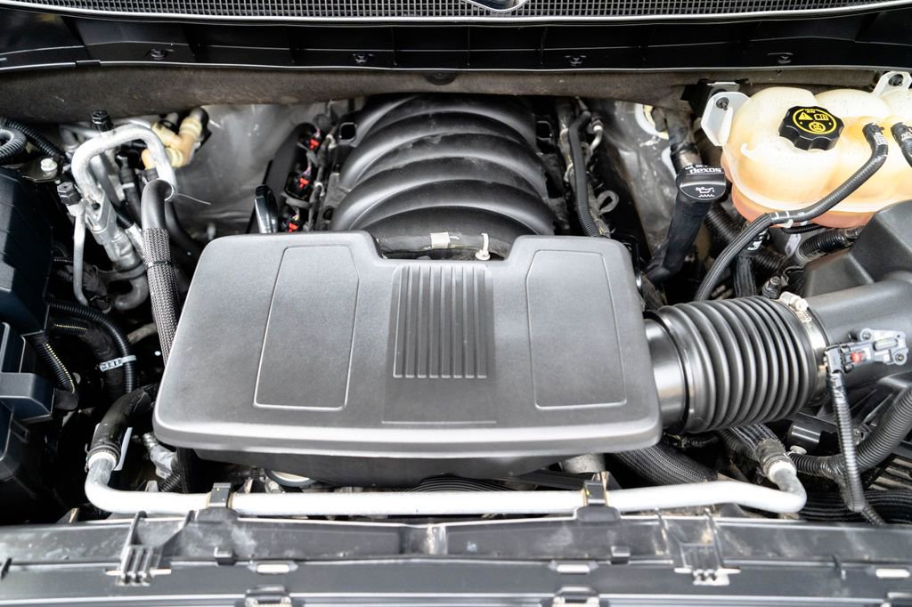 Certified 2023 Chevrolet Suburban RST AWD/4WD image 40