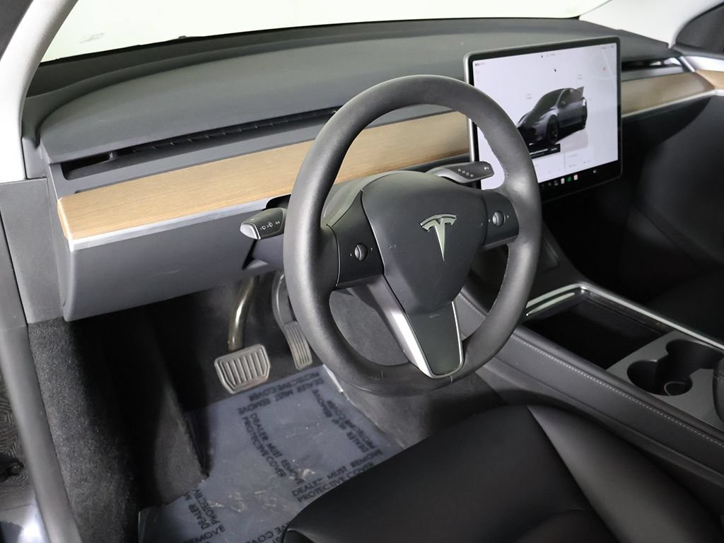 Used 2023 Tesla Model Y AWD image 27