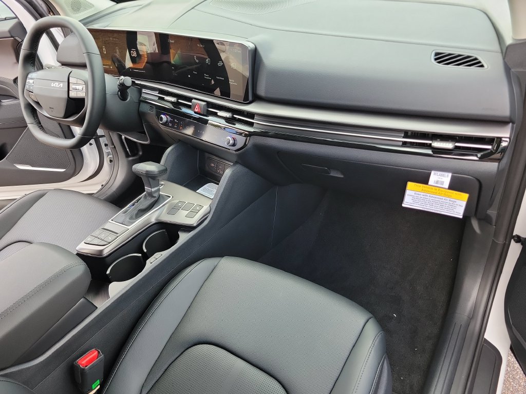 New 2027 Kia Sportage EX FWD image 14