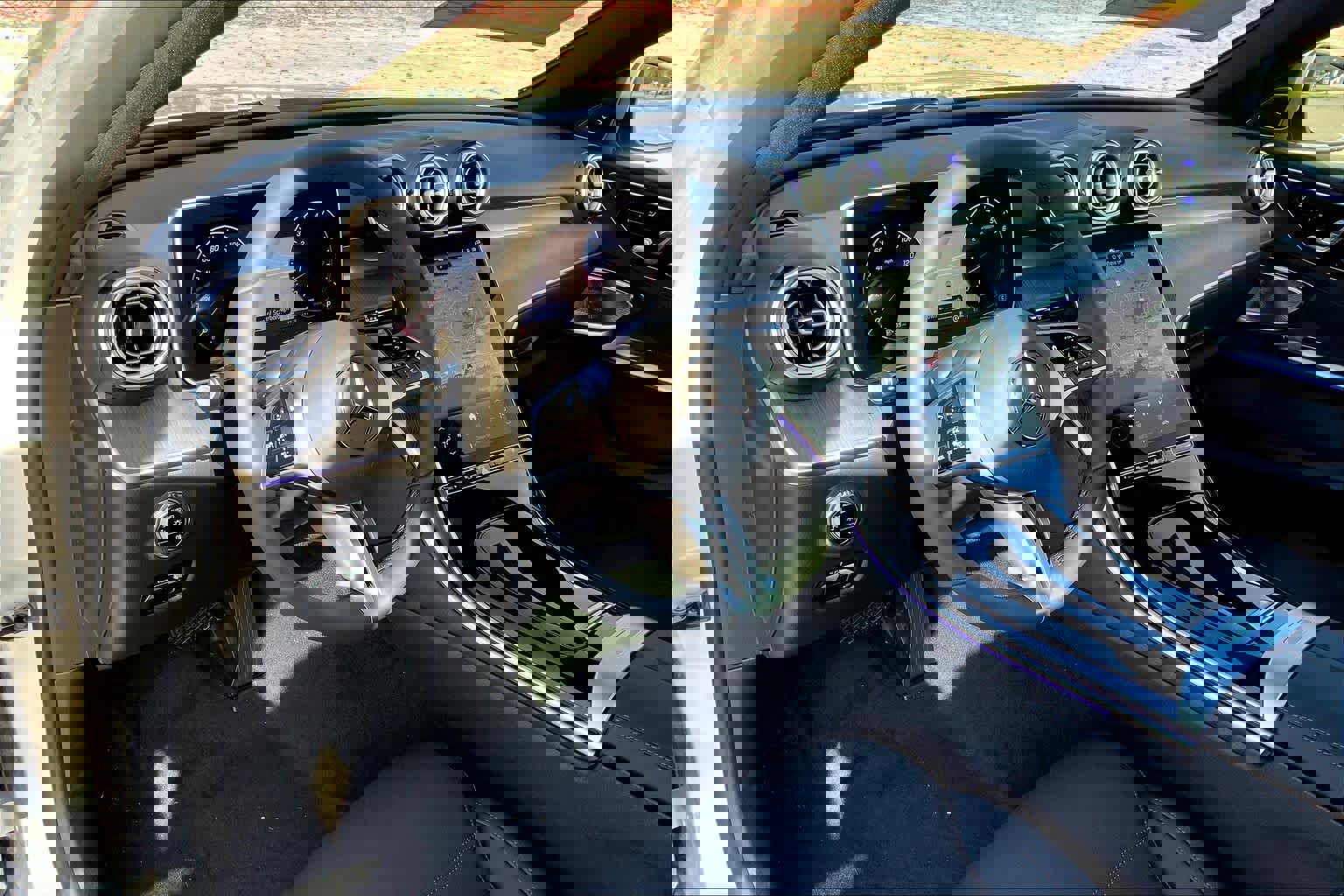 Certified 2026 Mercedes-Benz C 300 4MATIC Sedan image 9