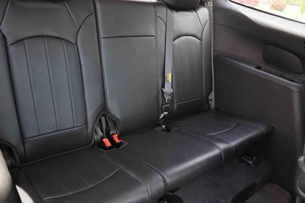 Used 2009 Buick Enclave CXL w/ Entertainment Package #2 image 26