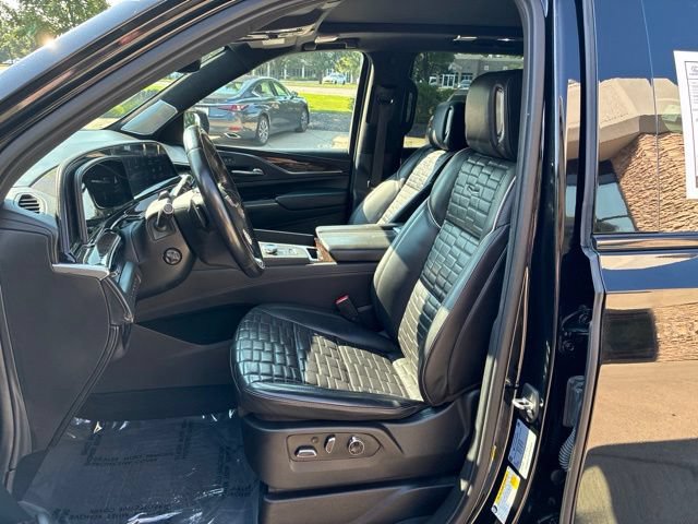 Used 2021 Cadillac Escalade Sport Platinum AWD/4WD image 9
