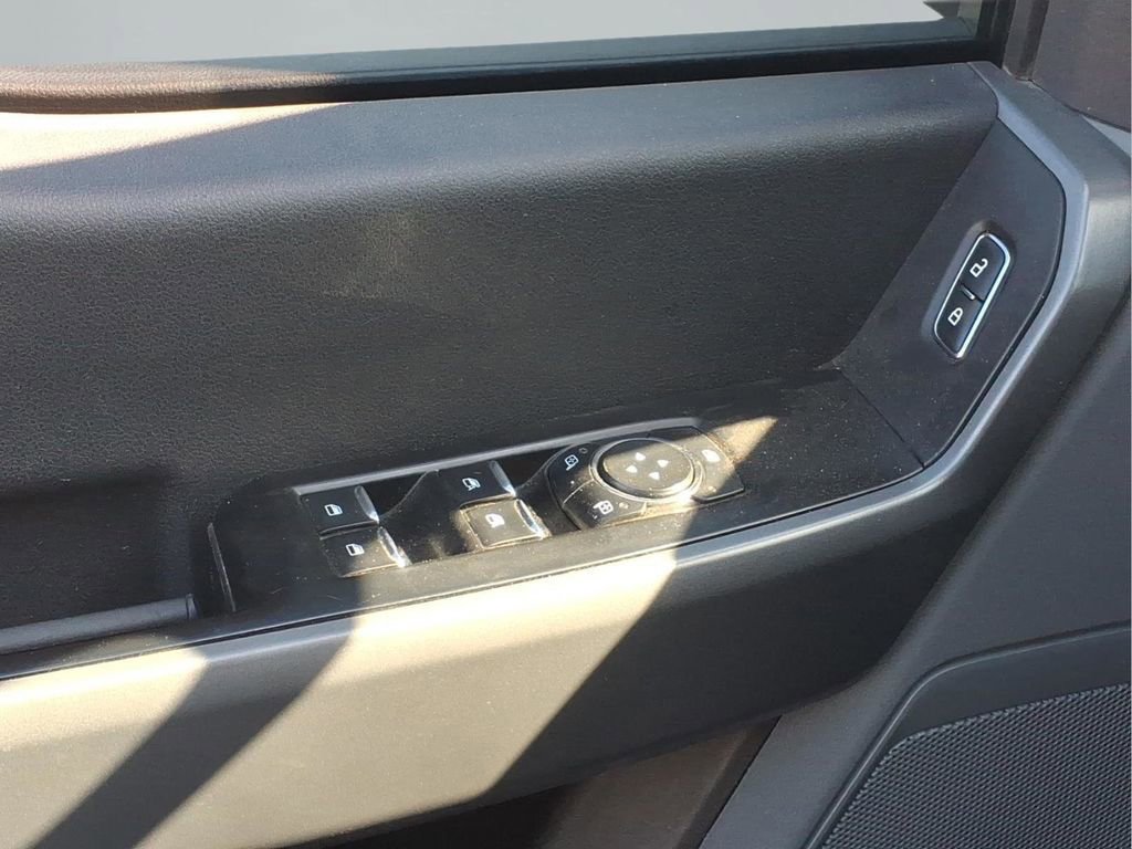 Used 2024 Ford F250 XLT AWD/4WD image 22