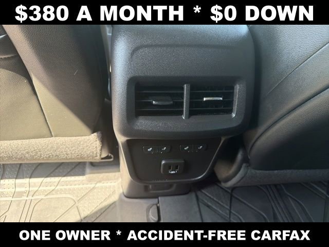 Used 2023 Chevrolet Equinox Premier image 34