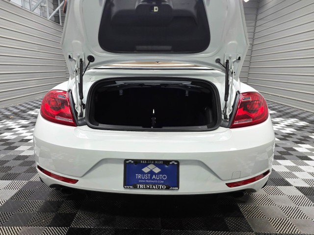 Used 2015 Volkswagen Beetle R-Line FWD image 33