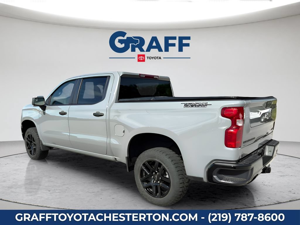 Used 2025 Chevrolet Silverado 1500 Custom Trail Boss w/ Dark Appearance Package AWD/4WD image 10