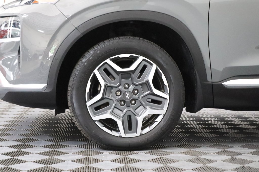 Used 2022 Hyundai Santa Fe Limited AWD/4WD image 8