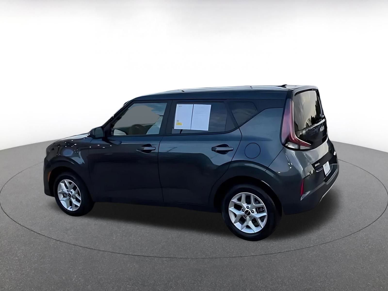 Used 2025 Kia Soul LX w/ Option Group 015 image 10