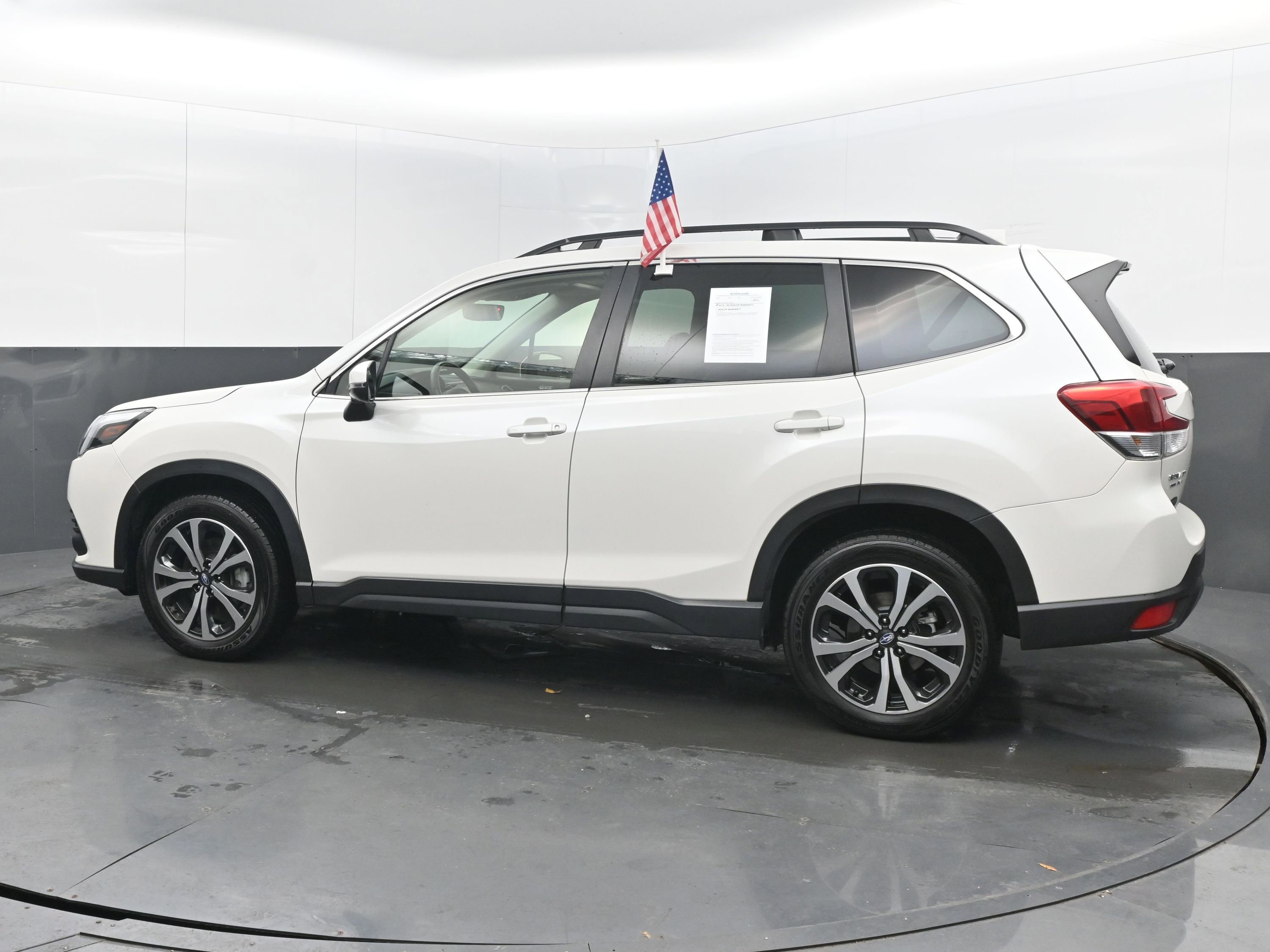 Used 2022 Subaru Forester Limited image 7